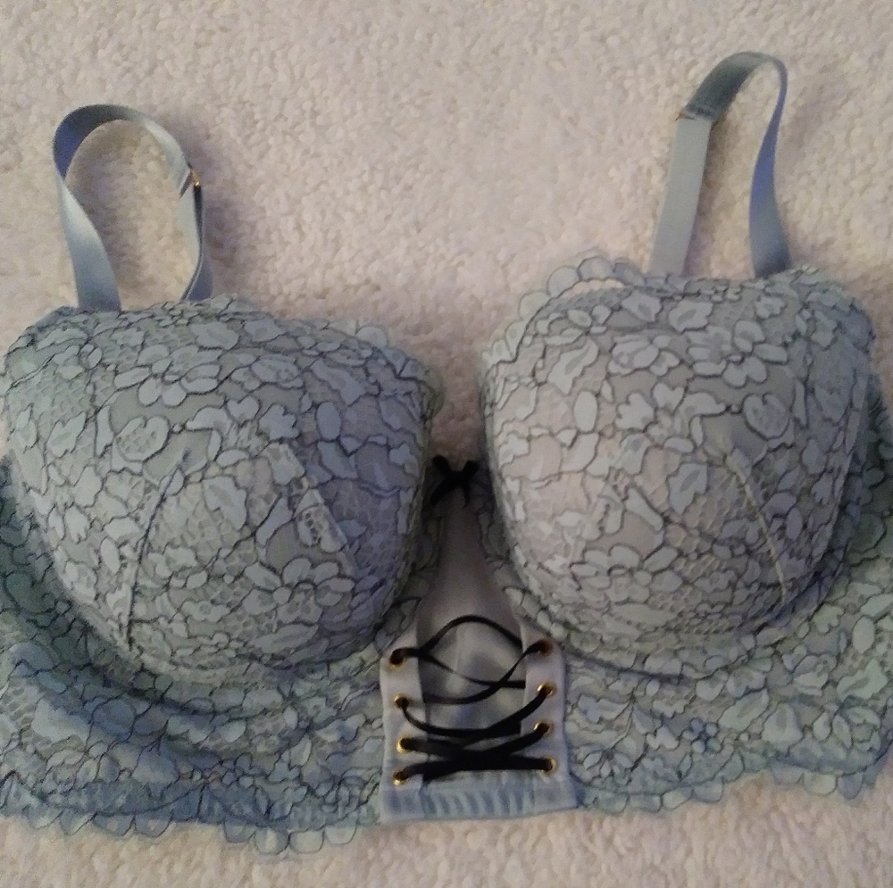 40DDD Cacique Bra